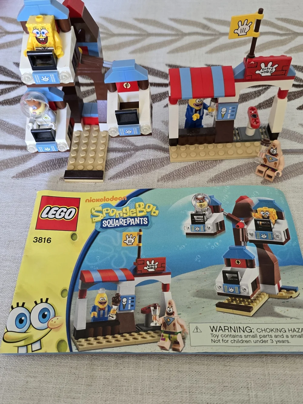 LEGO SpongeBob SquarePants Glove World Set 3816